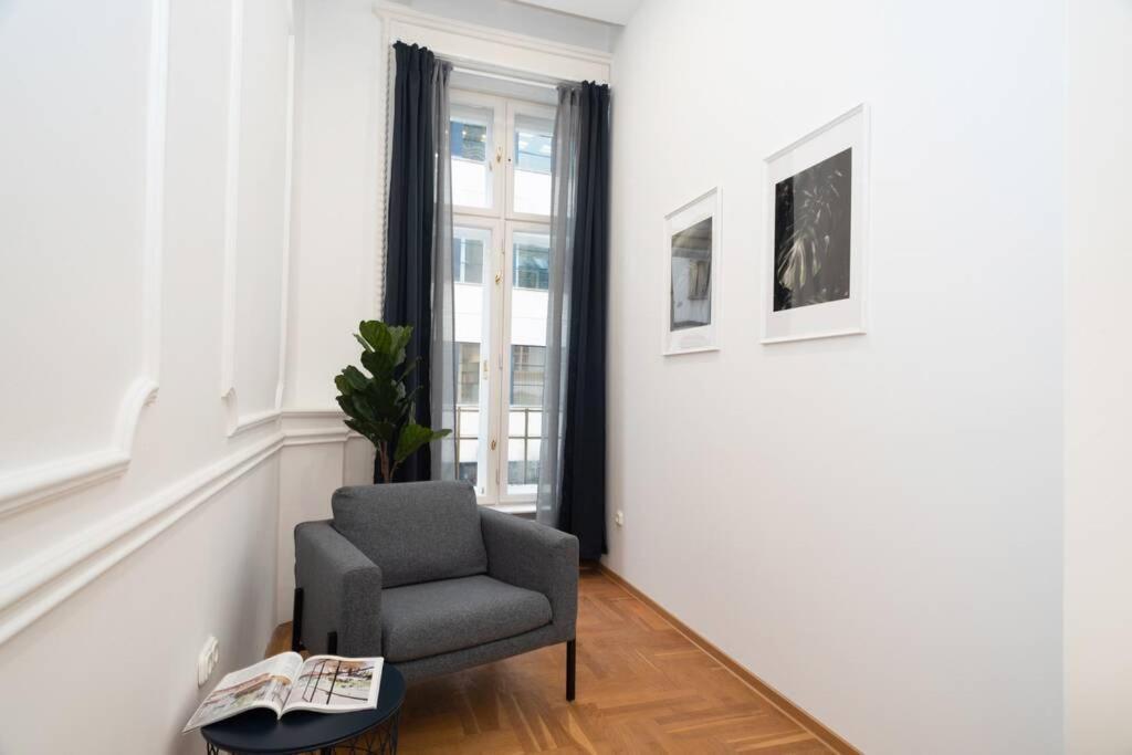 Best Located, 150 M2 5 Bedrooms Apt., Budapeste Exterior foto