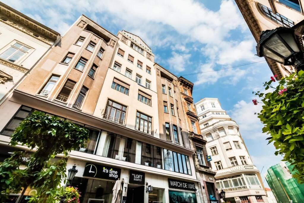 Best Located, 150 M2 5 Bedrooms Apt., Budapeste Exterior foto